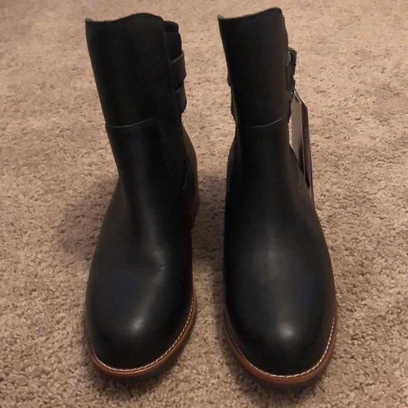 Muck Boots Liberty Ankle Waterproof Leather Boots - Picture 4 of 12